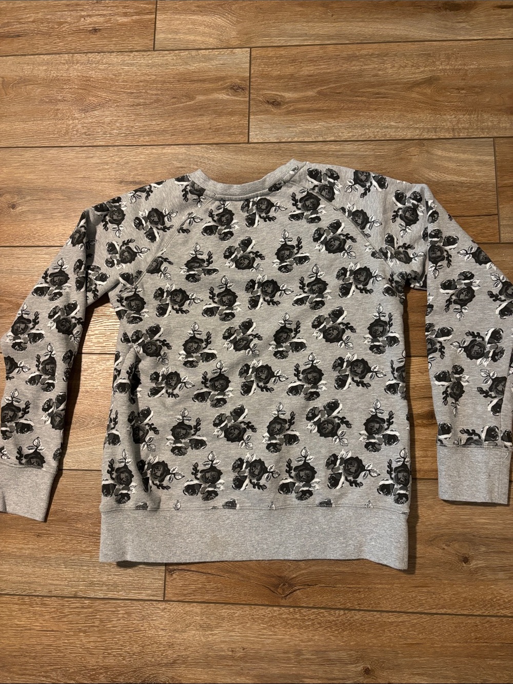 The North Face Crew Neck Sweatshirt - Picture 4 of 4